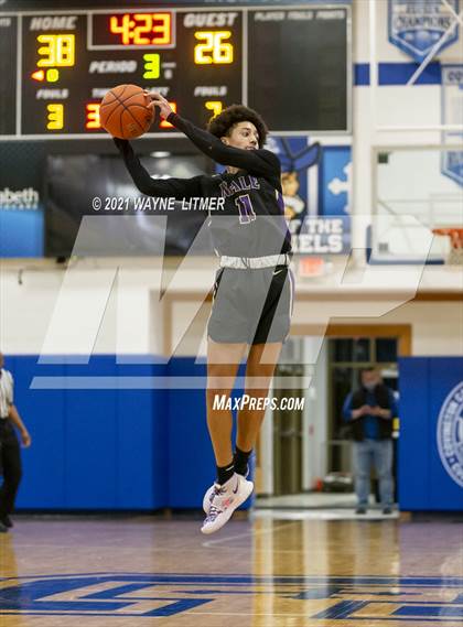 Thumbnail 1 in Male @ Covington Catholic photogallery.