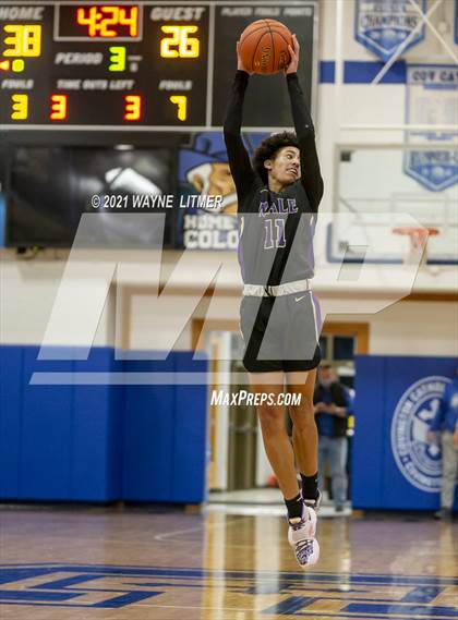 Thumbnail 2 in Male @ Covington Catholic photogallery.
