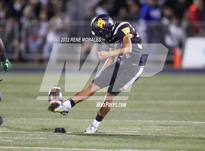 Thumbnail 1 in Downey vs Warren photogallery.