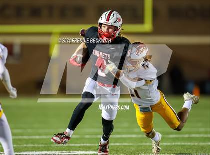 Thumbnail 2 in Collinsville vs. Muenster (UIL 2A DII Regional Final) photogallery.