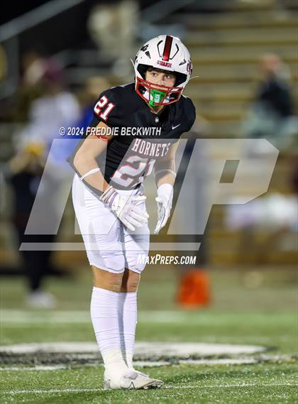 Thumbnail 2 in Collinsville vs. Muenster (UIL 2A DII Regional Final) photogallery.