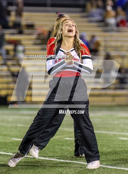 Thumbnail 2 in Collinsville vs. Muenster (UIL 2A DII Regional Final) photogallery.