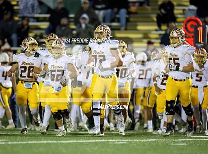 Thumbnail 2 in Collinsville vs. Muenster (UIL 2A DII Regional Final) photogallery.