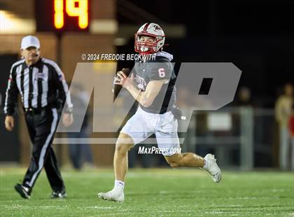 Thumbnail 3 in Collinsville vs. Muenster (UIL 2A DII Regional Final) photogallery.