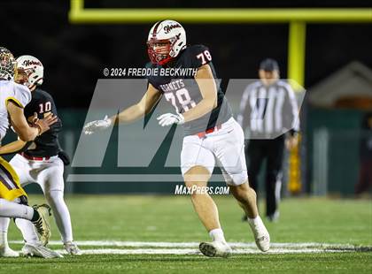 Thumbnail 2 in Collinsville vs. Muenster (UIL 2A DII Regional Final) photogallery.