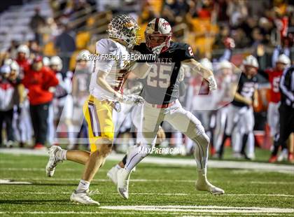 Thumbnail 2 in Collinsville vs. Muenster (UIL 2A DII Regional Final) photogallery.