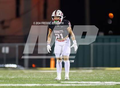 Thumbnail 2 in Collinsville vs. Muenster (UIL 2A DII Regional Final) photogallery.