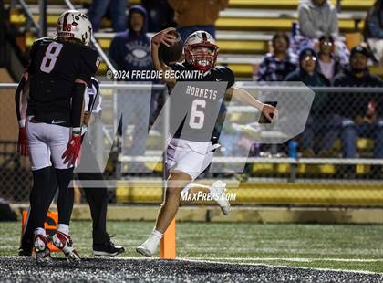 Thumbnail 3 in Collinsville vs. Muenster (UIL 2A DII Regional Final) photogallery.