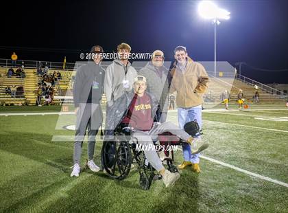 Thumbnail 1 in Collinsville vs. Muenster (UIL 2A DII Regional Final) photogallery.