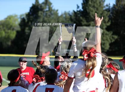 Thumbnail 1 in Eagle @ Owyhee (IHSAA 5A District III Final) photogallery.