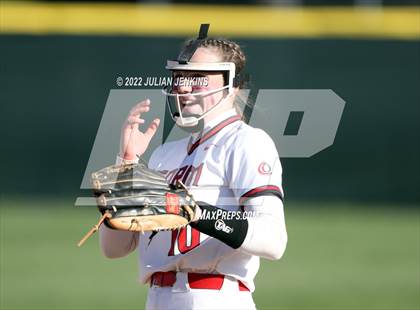 Thumbnail 2 in Eagle @ Owyhee (IHSAA 5A District III Final) photogallery.