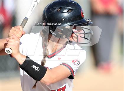 Thumbnail 1 in Eagle @ Owyhee (IHSAA 5A District III Final) photogallery.