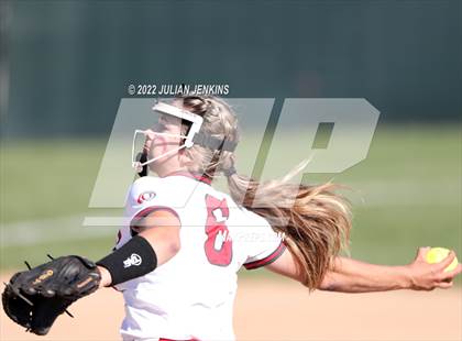 Thumbnail 2 in Eagle @ Owyhee (IHSAA 5A District III Final) photogallery.