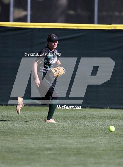 Thumbnail 3 in Eagle @ Owyhee (IHSAA 5A District III Final) photogallery.