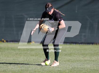 Thumbnail 3 in Eagle @ Owyhee (IHSAA 5A District III Final) photogallery.