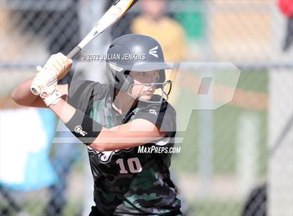 Thumbnail 2 in Eagle @ Owyhee (IHSAA 5A District III Final) photogallery.