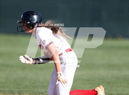Thumbnail 1 in Eagle @ Owyhee (IHSAA 5A District III Final) photogallery.