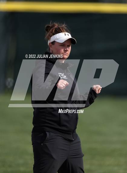 Thumbnail 1 in Eagle @ Owyhee (IHSAA 5A District III Final) photogallery.