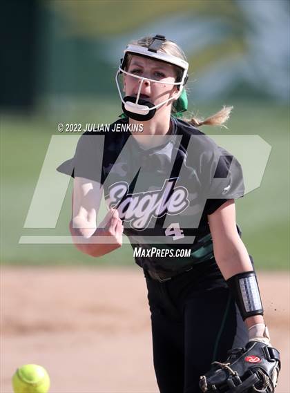 Thumbnail 1 in Eagle @ Owyhee (IHSAA 5A District III Final) photogallery.