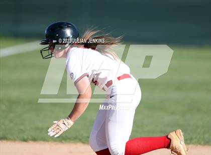 Thumbnail 3 in Eagle @ Owyhee (IHSAA 5A District III Final) photogallery.
