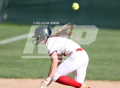 Thumbnail 1 in Eagle @ Owyhee (IHSAA 5A District III Final) photogallery.
