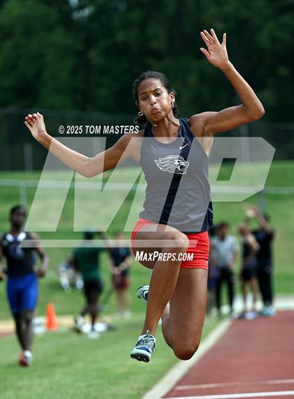Thumbnail 3 in NCISAA D1 Championship (Long Jump) photogallery.