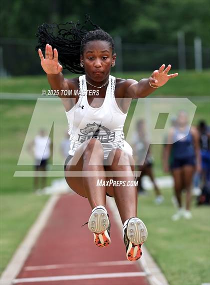 Thumbnail 1 in NCISAA D1 Championship (Long Jump) photogallery.