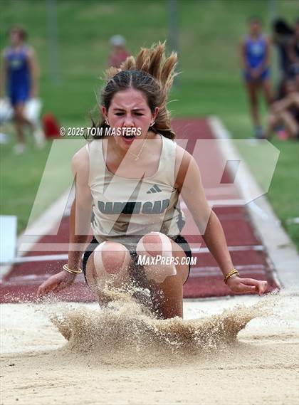 Thumbnail 2 in NCISAA D1 Championship (Long Jump) photogallery.