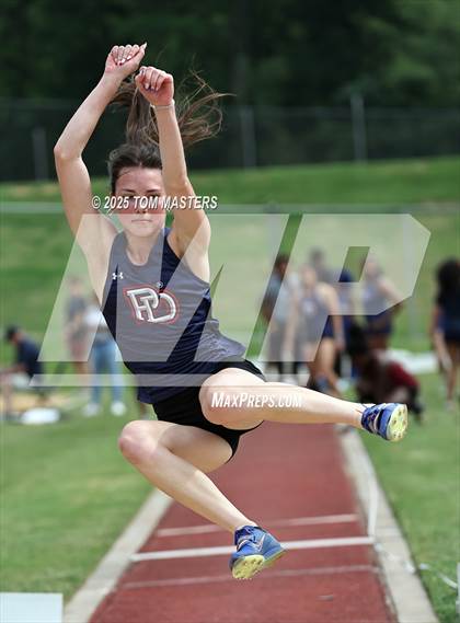 Thumbnail 2 in NCISAA D1 Championship (Long Jump) photogallery.