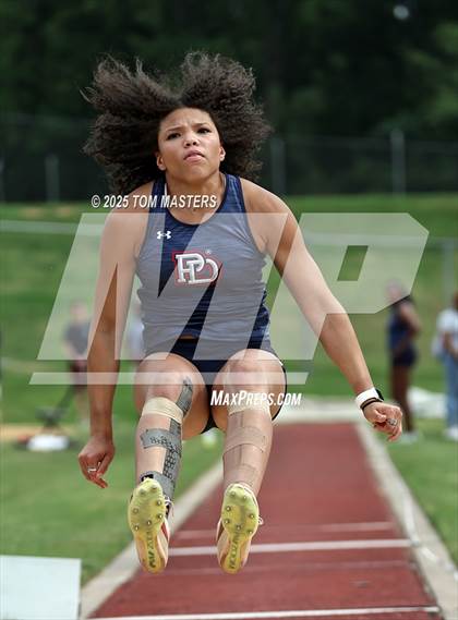 Thumbnail 2 in NCISAA D1 Championship (Long Jump) photogallery.
