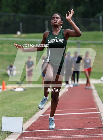 Thumbnail 1 in NCISAA D1 Championship (Long Jump) photogallery.