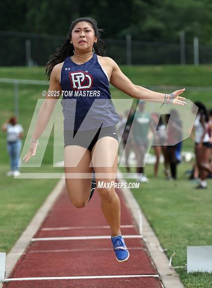Thumbnail 2 in NCISAA D1 Championship (Long Jump) photogallery.