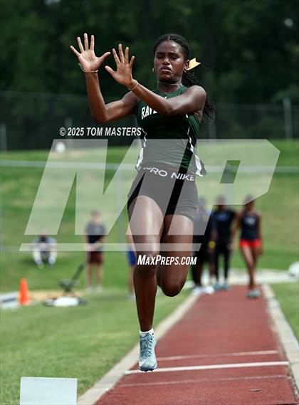 Thumbnail 2 in NCISAA D1 Championship (Long Jump) photogallery.