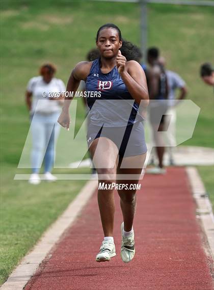 Thumbnail 1 in NCISAA D1 Championship (Long Jump) photogallery.