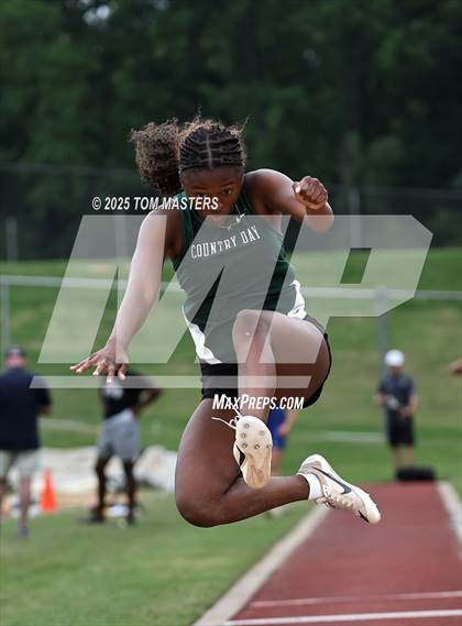 Thumbnail 1 in NCISAA D1 Championship (Long Jump) photogallery.