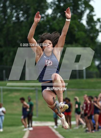 Thumbnail 2 in NCISAA D1 Championship (Long Jump) photogallery.