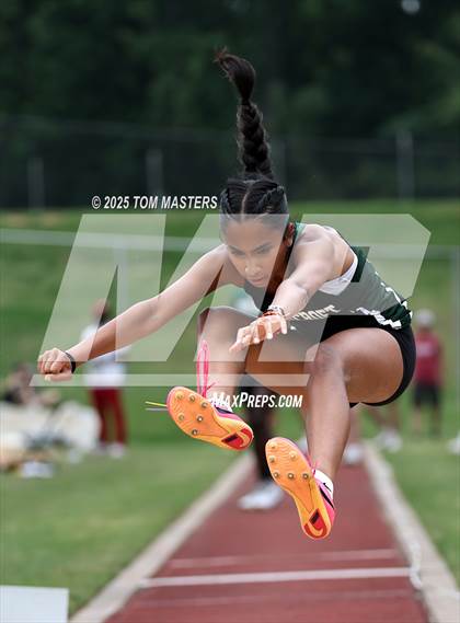 Thumbnail 1 in NCISAA D1 Championship (Long Jump) photogallery.