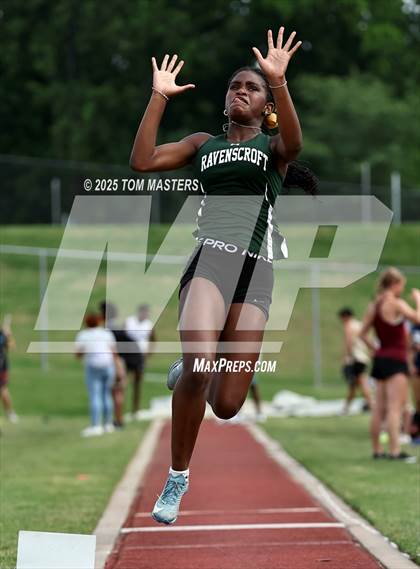 Thumbnail 1 in NCISAA D1 Championship (Long Jump) photogallery.