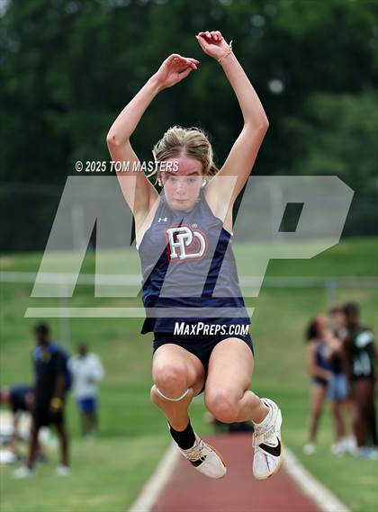 Thumbnail 2 in NCISAA D1 Championship (Long Jump) photogallery.