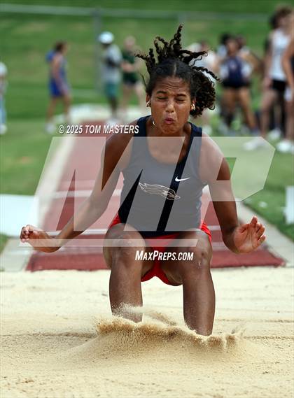 Thumbnail 1 in NCISAA D1 Championship (Long Jump) photogallery.