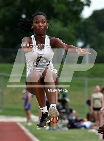 Thumbnail 1 in NCISAA D1 Championship (Long Jump) photogallery.