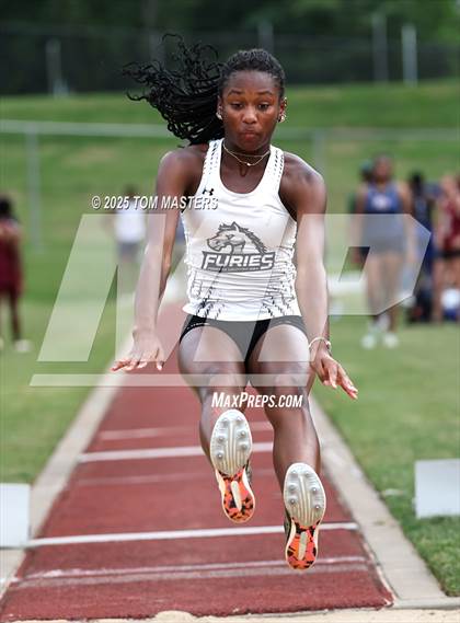 Thumbnail 2 in NCISAA D1 Championship (Long Jump) photogallery.