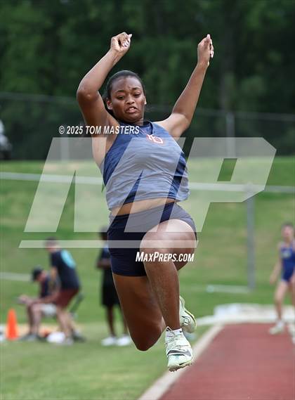 Thumbnail 2 in NCISAA D1 Championship (Long Jump) photogallery.