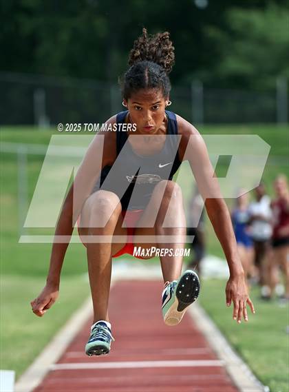 Thumbnail 3 in NCISAA D1 Championship (Long Jump) photogallery.