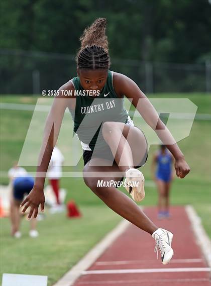 Thumbnail 3 in NCISAA D1 Championship (Long Jump) photogallery.