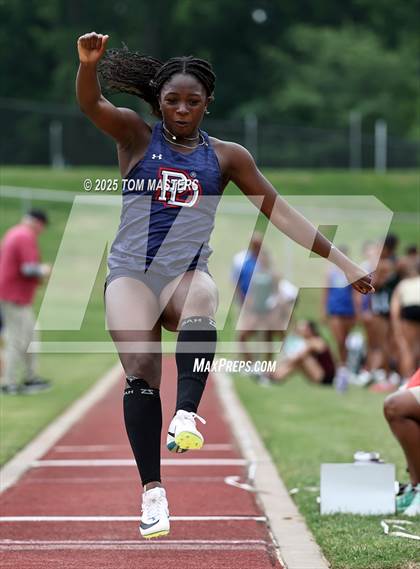 Thumbnail 3 in NCISAA D1 Championship (Long Jump) photogallery.