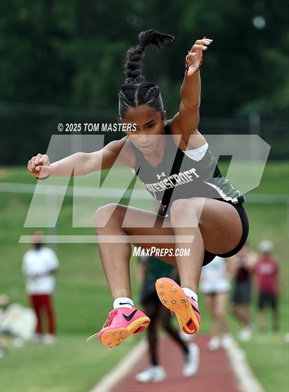 Thumbnail 3 in NCISAA D1 Championship (Long Jump) photogallery.