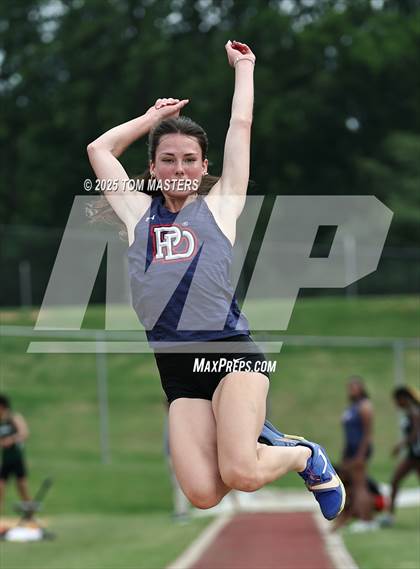 Thumbnail 3 in NCISAA D1 Championship (Long Jump) photogallery.