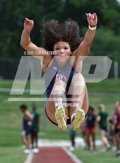 Thumbnail 1 in NCISAA D1 Championship (Long Jump) photogallery.