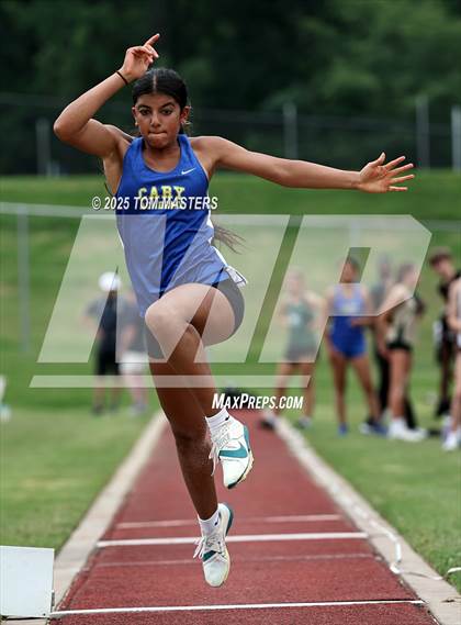 Thumbnail 1 in NCISAA D1 Championship (Long Jump) photogallery.